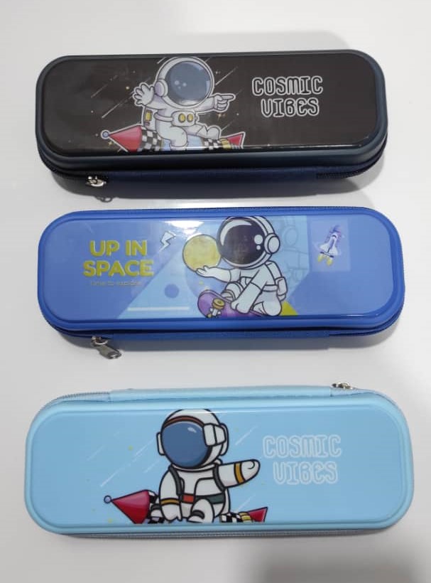 جامدادی فانتزی نیمه تبلتی پسرانه فضانورد